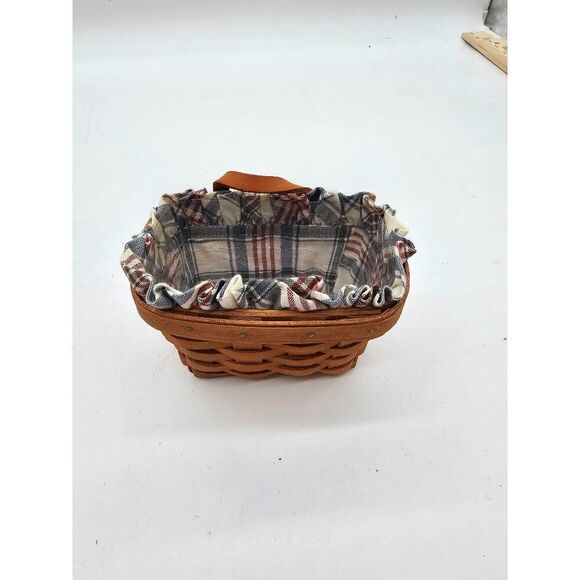 Handwoven Longaberger Basket With Plaid Fabric Liner & Wooden Handle - Picture 1 of 2